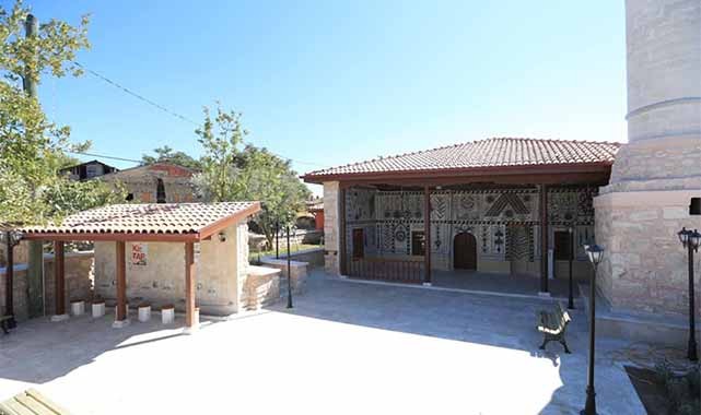 Pamukkale Belediyesi tarihe sahip çıkıyor