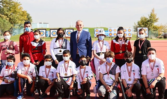 Büyükşehir gönüllerde taht kurdu