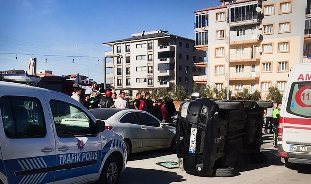 Devrilen araçta minik Berk hayatını kaybederken, babası ve kardeşleri yaralı kurtuldu