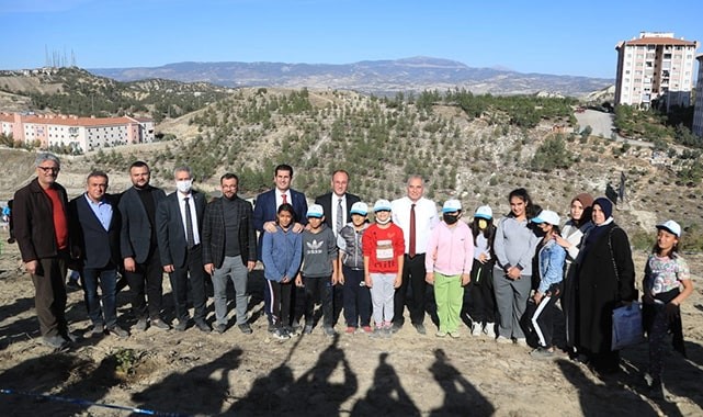 AKTEPE MAHALLESİNE PARK VE AĞAÇLANDIRMA PROJESİ