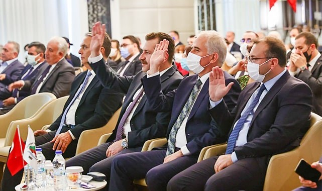 BÜYÜKŞEHİR ÖDÜLLERE DOYMUYOR