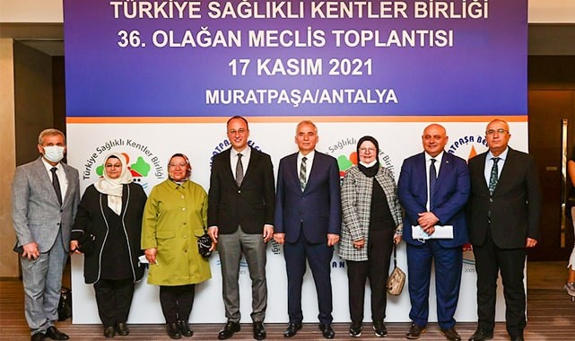 BÜYÜKŞEHİR ÖDÜLLERE DOYMUYOR