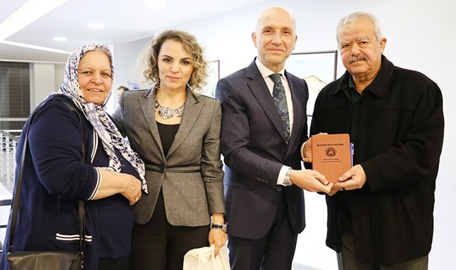 Sarayköy Belediye Başkanı Özbaş’tan Öğretmenler Günü’ne yakışır kutlama