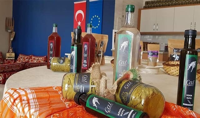 ÇAL GARASI KAPILARINI AÇILIYOR