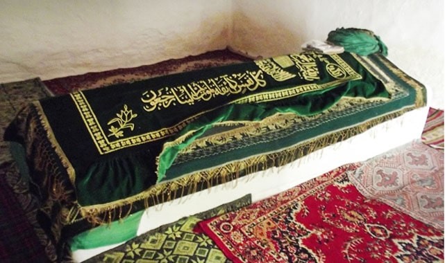 MECNUN DEDE VEYA HÜSAMEDDİN DEDE