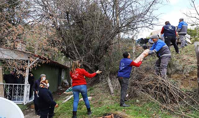 Yangının yaralarını Büyükşehir sardı