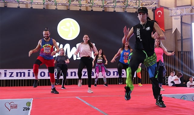 MERKEZEFENDİ’DE DANS VE SPORSEVERLER ZUMBA İLE COŞTU