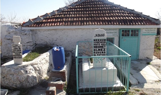 HACI HAFIZ MUSA EFENDİ TÜRBESİ-GÜNEY-ÇORBACILAR KÖYÜ