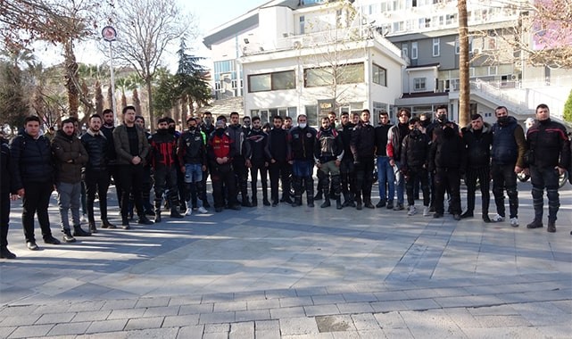 Meslektaşları, kazada ölen motosikletli kuryeyi unutmadı