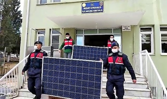 İmzayı attıktan sonra 75 bin TL’lik panel çalan şebekeden bir kişi daha tutuklandı