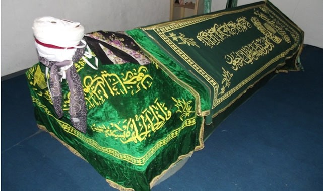 EMİR ALİ SULTAN TÜRBESİ – ÇİVRİL – İMRALLI KÖYÜ