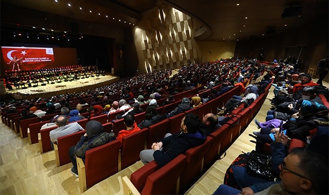 Kahramanlık türküleri, ağıtlar ve şiirler seslendirildi