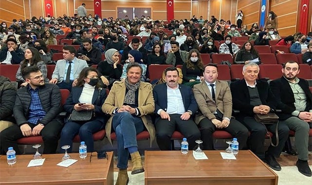 Kocasert, öğrencilere ihracaatın yolunu anlattı