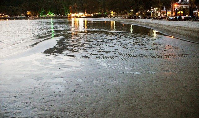 Akyaka’da ürküten görüntü, süper gelgitler başladı, deniz suyu 50 metre çekildi