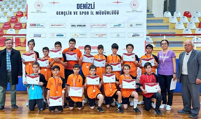 HENTBOLDA YARI FİNALİSTLER BELLİ OLDU