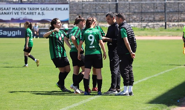 Horozkentspor, Türkiye Kadınlar 1. Ligi’ne yükseldi