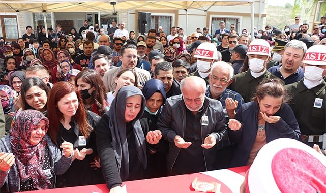 Şehit Teğmen Bekir Can Kerek'i son yolculuğuna binlerce hemşehrisi uğurladı