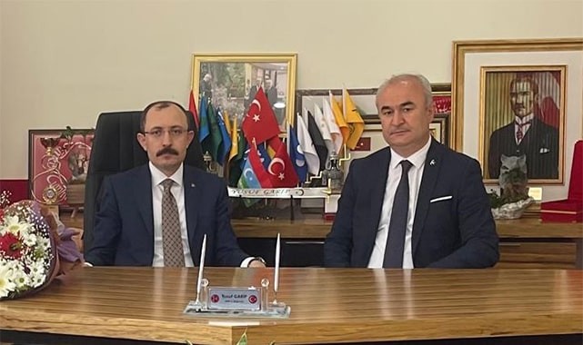 BAKAN MUŞ’TAN ÜNİVERSİTE ARKADAŞI MHP İL BAŞKANI YUSUF GARİP’E ZİYARET