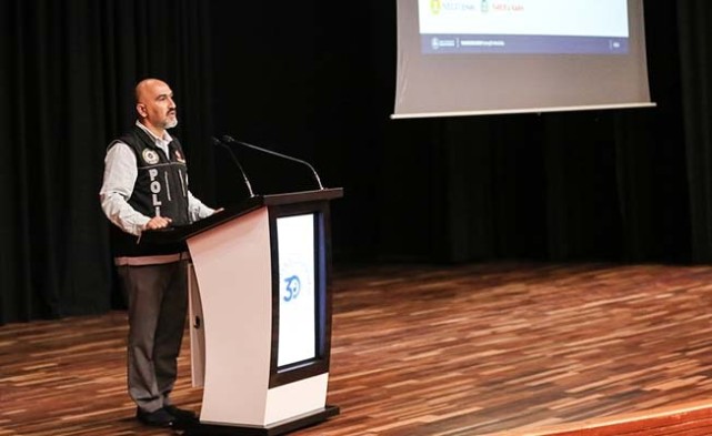 Özdemir: “Bir Kereden Çok Şey Ölür!”