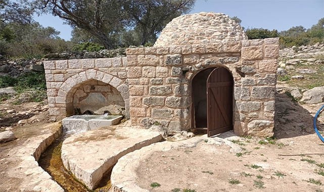 BEÇİN KALESİ VE MENTEŞEOĞULLARI BEYİ AHMET GAZİ TÜRBESİ, MUĞLA-MİLAS İLÇESİ