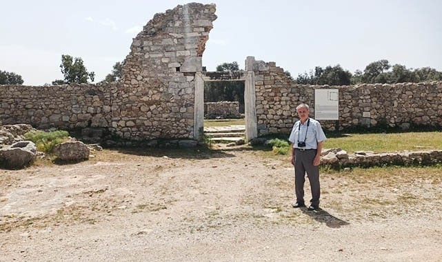BEÇİN KALESİ VE MENTEŞEOĞULLARI BEYİ AHMET GAZİ TÜRBESİ, MUĞLA-MİLAS İLÇESİ