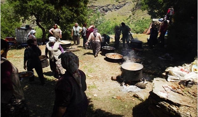 HIDIRELLEZ BAYRAMI VE ÇAL İLÇESİ ÇALÇAKIRLAR KÖYÜ HIDIRELLEZ BAYRAMI KUTLAMALARI