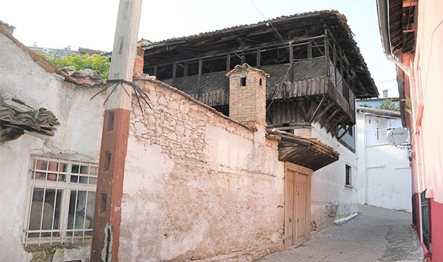 Berber Nihat Konağı Belediyeye Devredildi