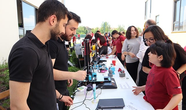 Denizli Çözüm Koleji Bilim Fuarı ve Şenliği Düzenledi