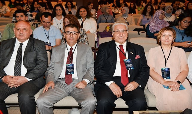 Duayen Beyin Cerrahı PAÜ'nün Konuğu Oldu