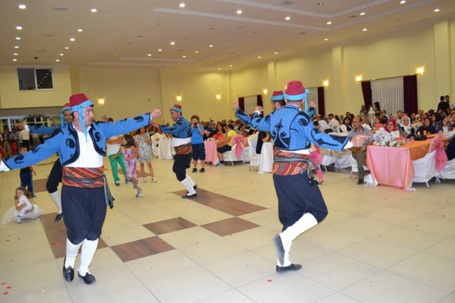 Günümüzde Burdur Halk Oyunlarına genel bir bakış.