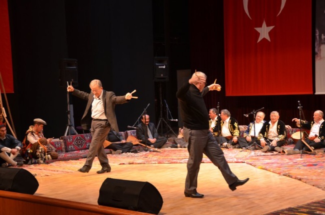 Günümüzde Burdur Halk Oyunlarına genel bir bakış.