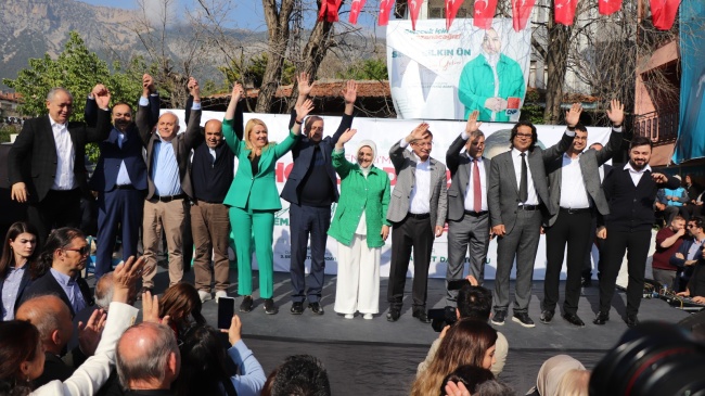 “DENİZLİ BÜYÜK DEĞİŞİME ÖNCÜLÜK ETMELİ”