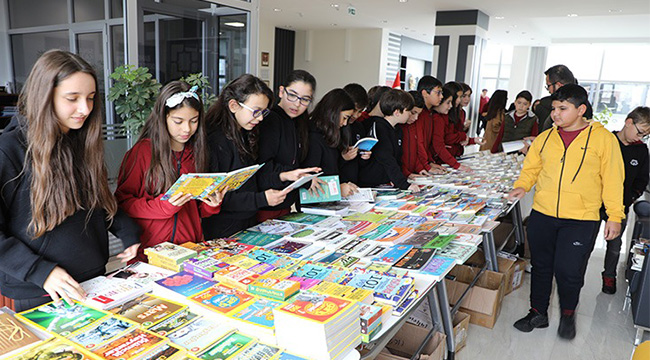 Çözüm Kolejinden Öğrencilere Özel Kitap Fuarı