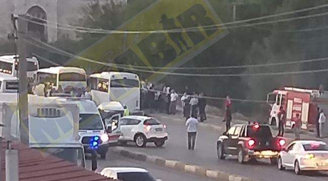 İşçi servisi ile ticari araç çarpıştı