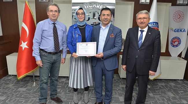 Uygulamalı İngilizce Dış Ticaret Eğitimi’nin Sertifikaları Dağıtıldı