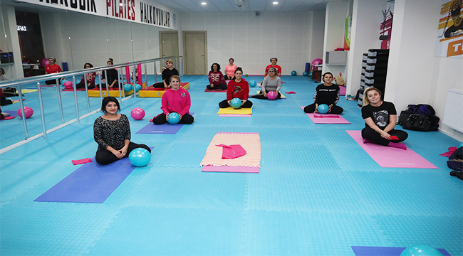 MERKEZEFENDİ SPOR MERKEZİNE YOĞUN İLGİ
