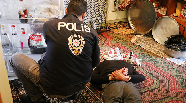 Operasyonda 10 kişi gözaltına alındı