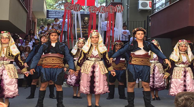 Denizli Uğur Okulları'nda, Cumhuriyet coşkusu...
