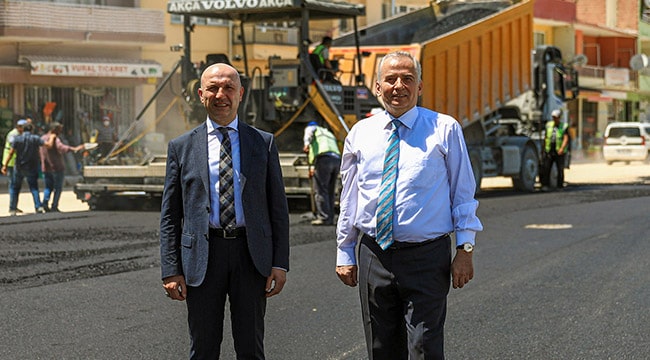 Sarayköy sıcak asfaltla buluşuyor
