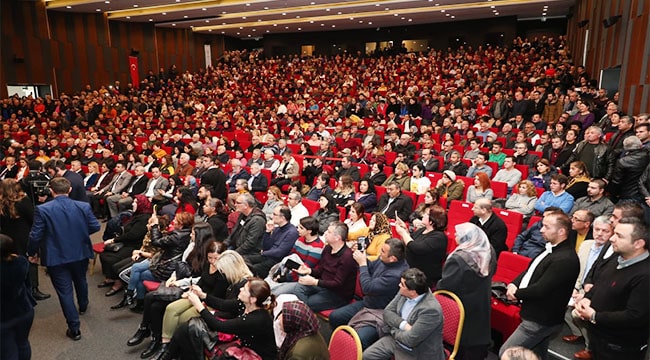 Gazeteci ve televizyoncu Fatih Portakal’ın söyleşine yoğun ilgi