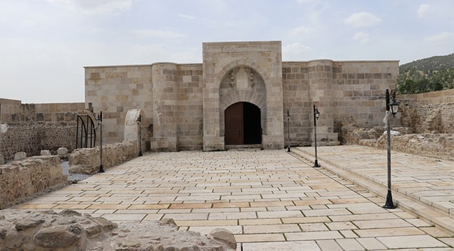 Denizli'deki 790 yıllık Çardak Han eski ihtişamına kavuştu