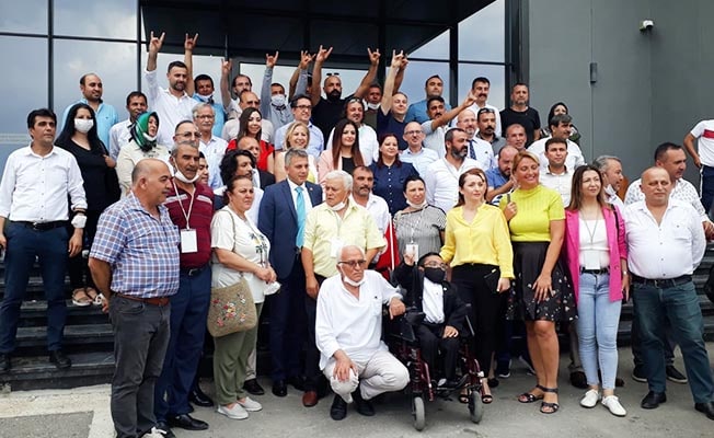Raziye Akışık 16 Oy Farkla İl Başkanı Oldu
