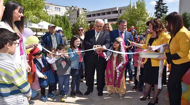 Minikler, Bahar Şenliğinde Gönüllerince Dans Etti