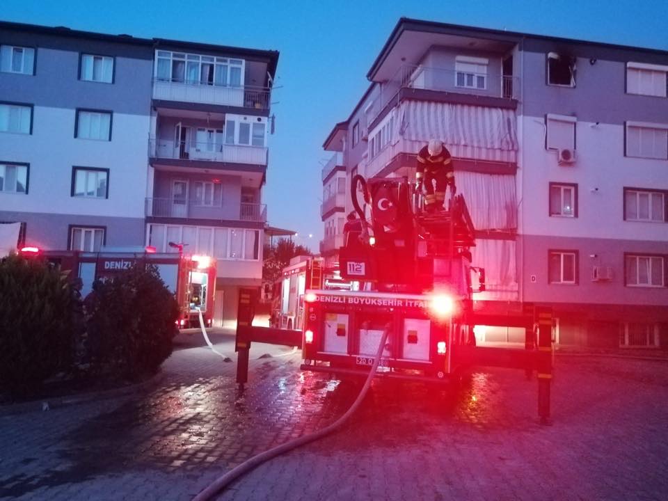 Site İçerisindeki Yangın Panik Yarattı