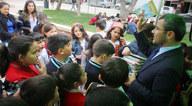 ÇİVRİL OKUYOR