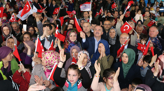 PAMUKKALE’DE MUHTEŞEM 23 NİSAN