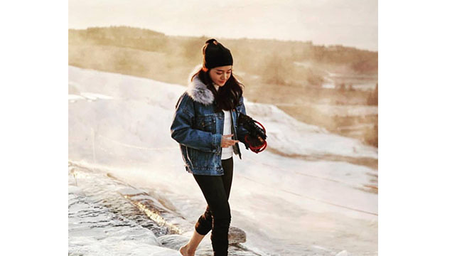 TAYLAND’LI SANATÇI PAMUKKALE’Yİ FOTOĞRAFLADI