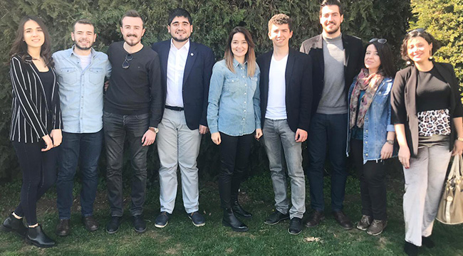 Genç avukatlar kahvaltıda buluştu
