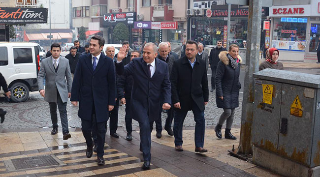 Ekrem Başer’den Ak Kadınlara destek