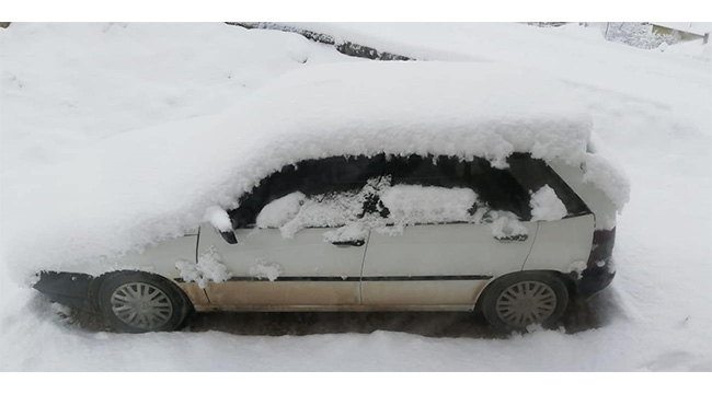 İLÇEDE KAR KALINLIĞI 20 CM.Yİ GEÇTİ